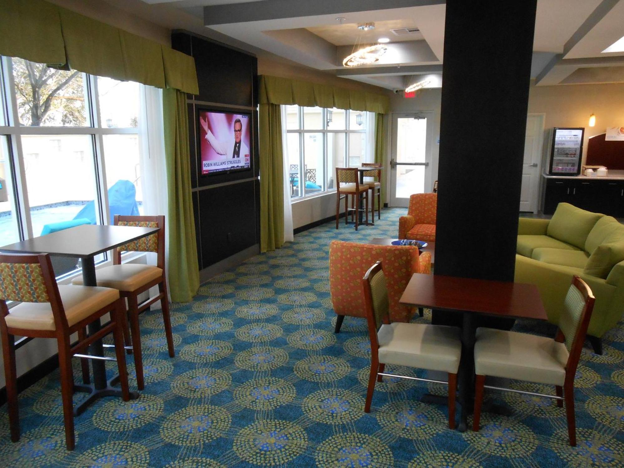 Holiday Inn Express & Suites Houston Northwest-Brookhollow By Ihg Buitenkant foto