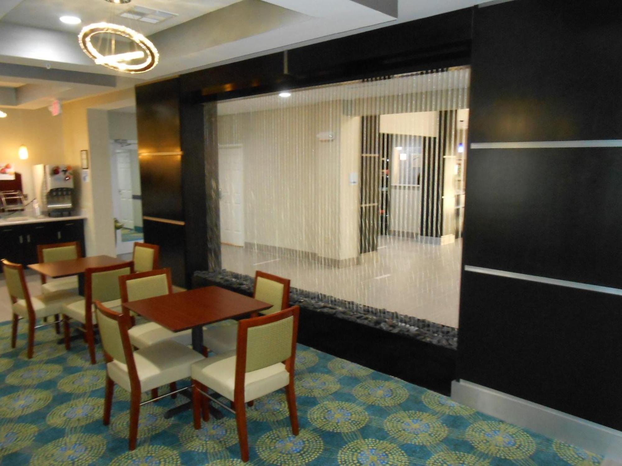 Holiday Inn Express & Suites Houston Northwest-Brookhollow By Ihg Buitenkant foto