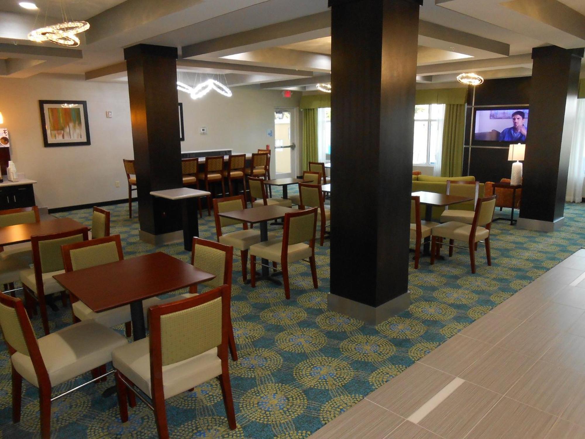 Holiday Inn Express & Suites Houston Northwest-Brookhollow By Ihg Buitenkant foto