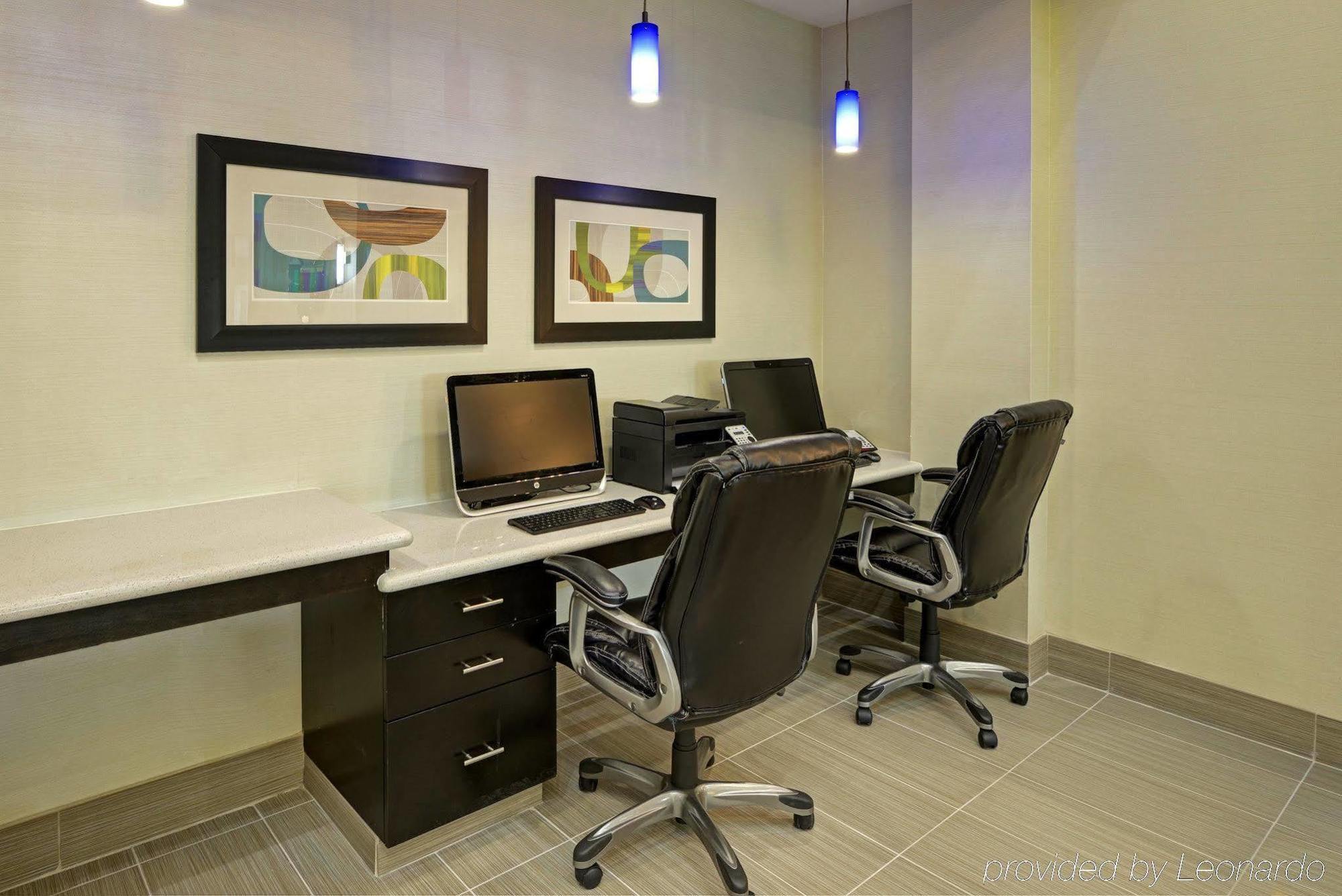 Holiday Inn Express & Suites Houston Northwest-Brookhollow By Ihg Buitenkant foto